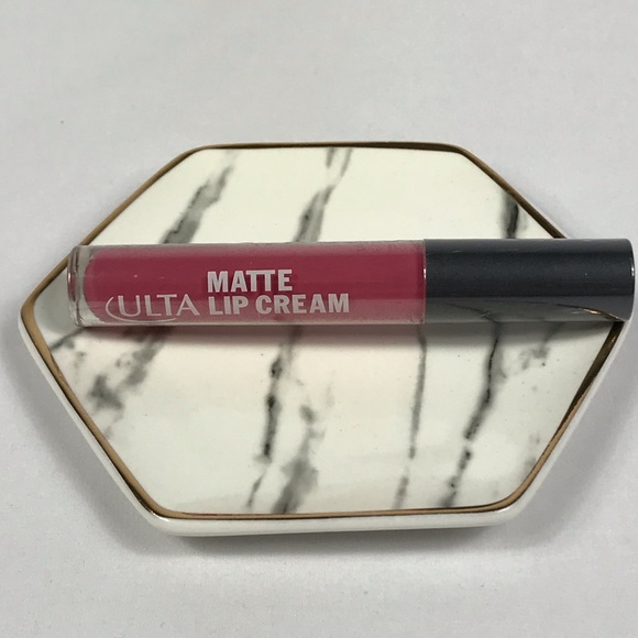 Ulta Matte Lip Cream (Dramatic) BRAND NEW - Picture 2 of 4